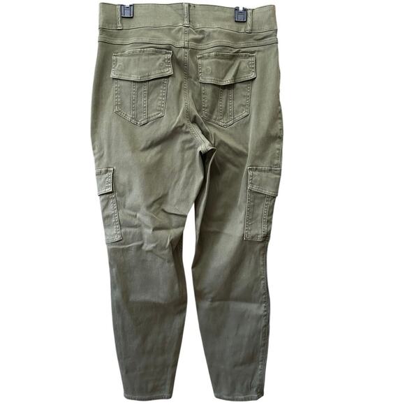 Spanx Stretch Twill Ankle Cargo Pants 20311R Olive Green Size 1X - Picture 2 of 12